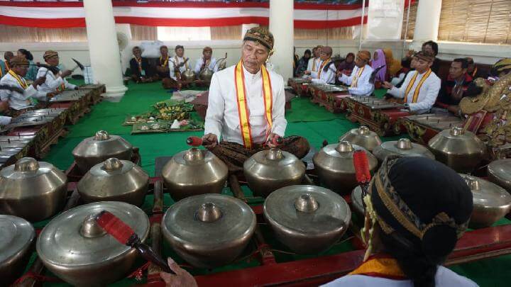 tradisi gamelan sekaten